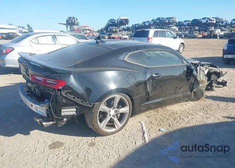 2018 Chevrolet Camaro 1Ss from USA, damaged, VIN 1G1FE1R75J0113079